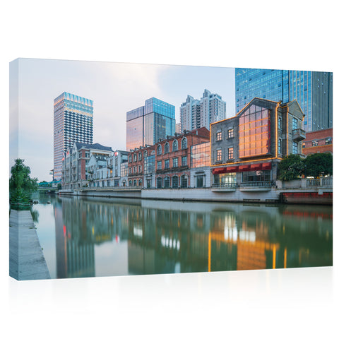 Impression sur toile - Empty River et Wuhan Skyline, Chine #E0350