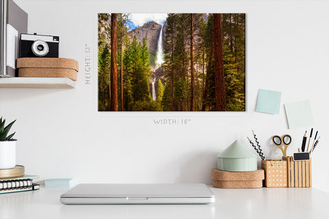 Impression sur toile - Cascade encadrée, Yosemite #E0561