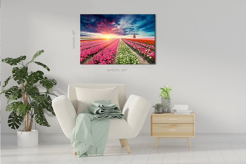 Canvas Print -  Field Of Tulips At Sunset #E0756