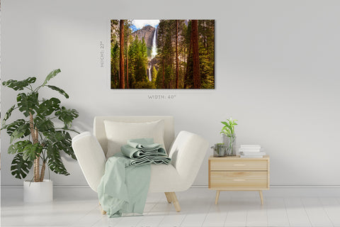 Impression sur toile - Cascade encadrée, Yosemite #E0561