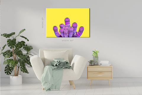 Tableau sur toile - Cactus violet sur fond jaune #E0806