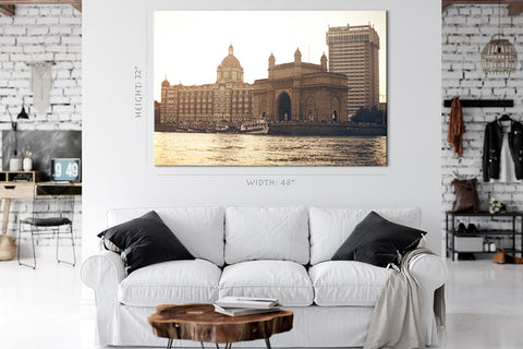 Canvas Print -  Gateway And Hotel Taj Mahal, Mumbai, India #E0408