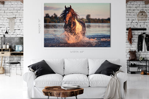 Canvas Print -  Galloping Horse On The Water #E0932