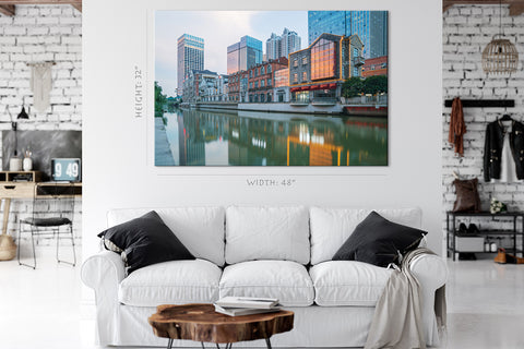 Impression sur toile - Empty River et Wuhan Skyline, Chine #E0350