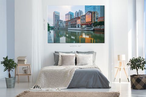 Impression sur toile - Empty River et Wuhan Skyline, Chine #E0350