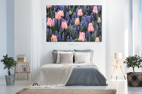 Impression sur toile - Tulipes roses et jacinthes muscari #E0754