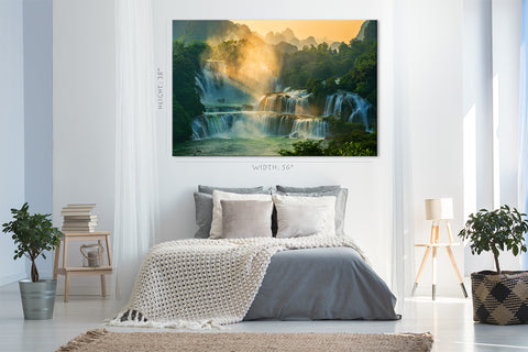 Canvas Print -  Detian Waterfall Is Locate At Border Of China And Vietnam #E0503