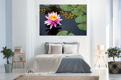 Canvas Print -  Pink Water Lily #E0836