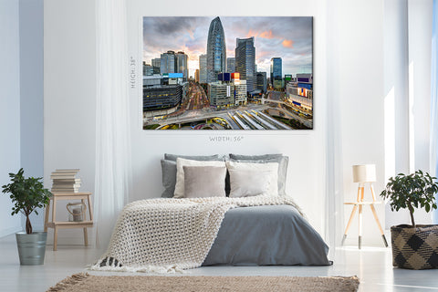 Canvas Print - Shinjuku Ward Skyline ، طوكيو ، اليابان #E0486